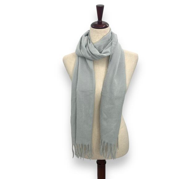 Style & Co Macy Solid Fringe-Trim Scarf Light Gray Plush Soft Rectanlge Grey - Picture 2 of 16